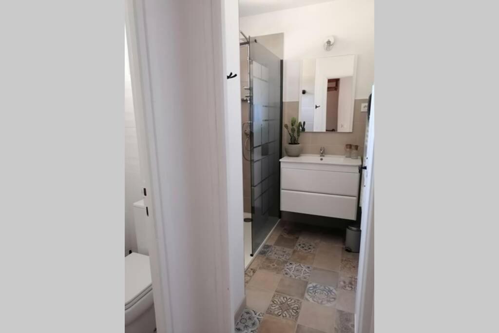 MAISON 5 Personnes EN GARRIGUE - PISCINE-SPA PRIVÉ Langlade Extérieur photo
