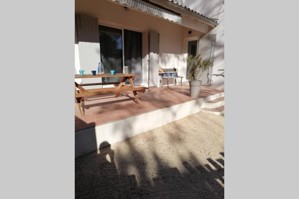 MAISON 5 Personnes EN GARRIGUE - PISCINE-SPA PRIVÉ Langlade Extérieur photo